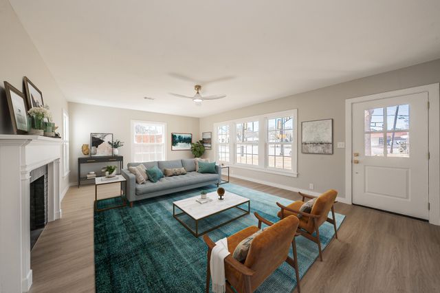 100 Crestwood Drive, Fort Worth, TX 76107