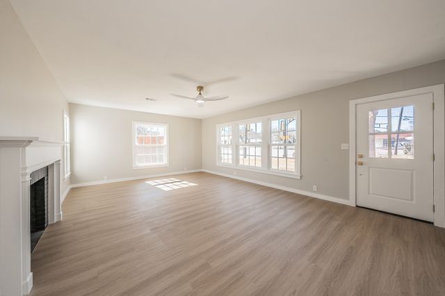 100 Crestwood Drive, Fort Worth, TX 76107