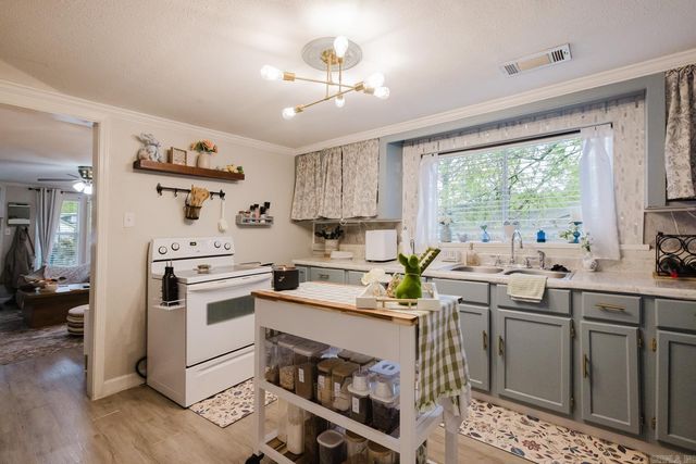 604 Denton Street, Benton, AR 72015