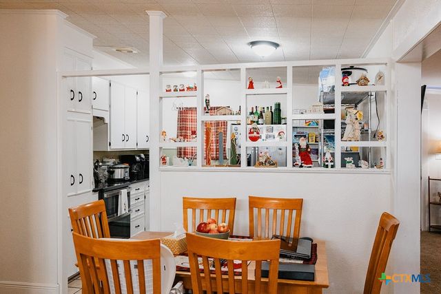 801 Fern Lane, Victoria, TX 77904