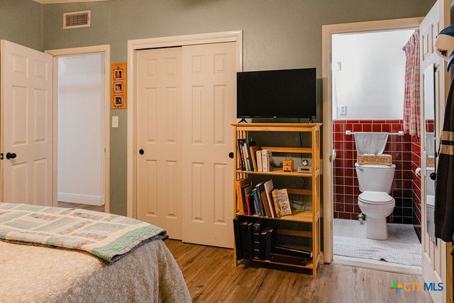 801 Fern Lane, Victoria, TX 77904