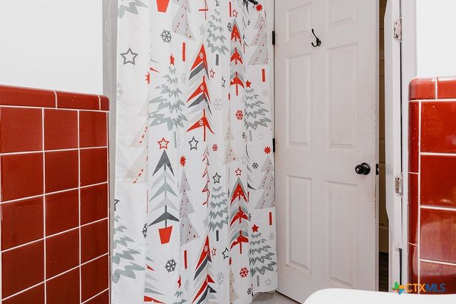 801 Fern Lane, Victoria, TX 77904