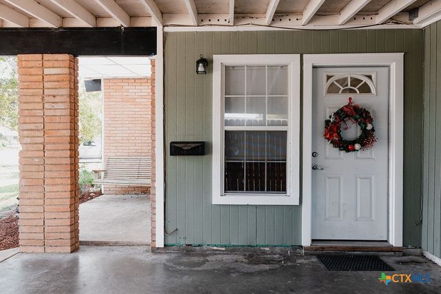 801 Fern Lane, Victoria, TX 77904