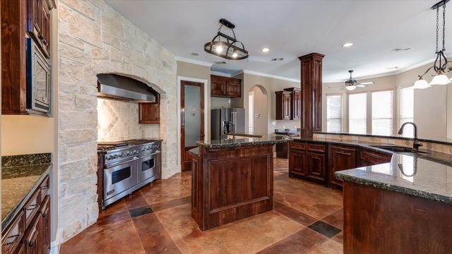 8071 Stacy Diane Drive, Montgomery, TX 77316