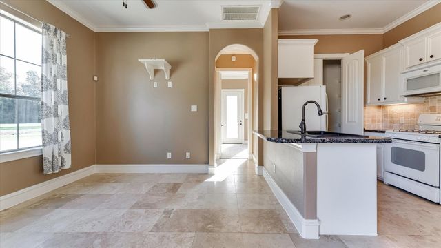 8071 Stacy Diane Drive, Montgomery, TX 77316