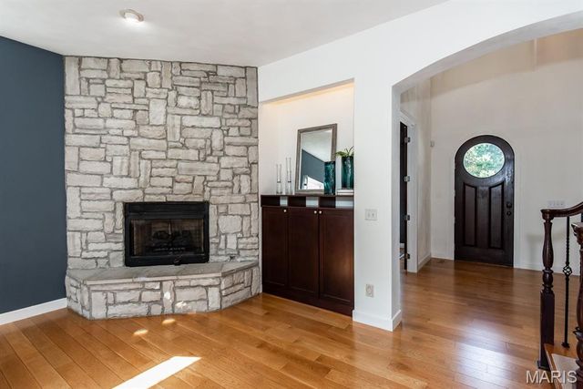 4234 Olive Street, St Louis, MO 63108