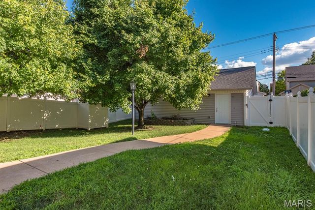 4234 Olive Street, St Louis, MO 63108