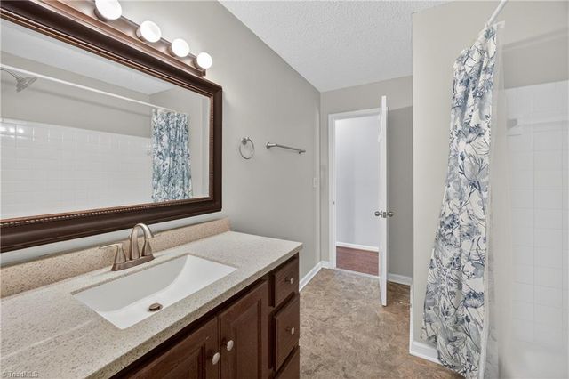 4502 Whitby Place, Greensboro, NC 27406