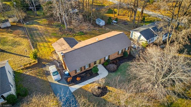 4502 Whitby Place, Greensboro, NC 27406