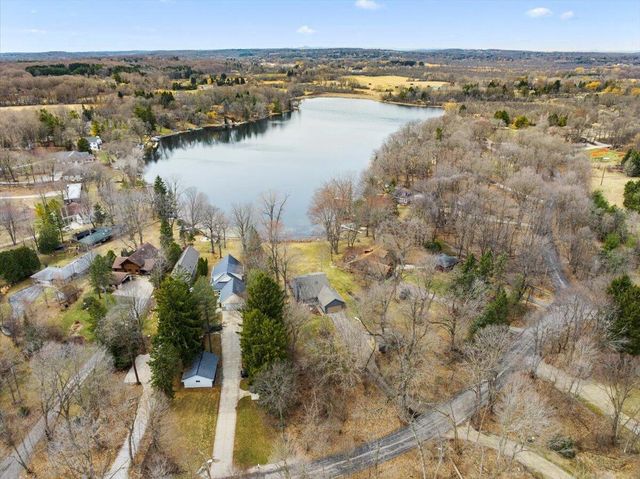 809 Amy Belle Lake ROAD, Hubertus, WI 53033