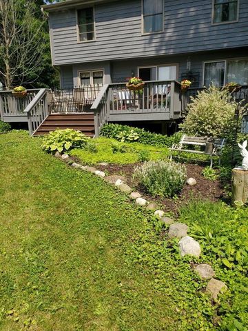 809 Amy Belle Lake ROAD, Hubertus, WI 53033