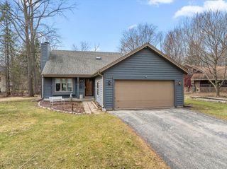 809 Amy Belle Lake ROAD, Hubertus, WI 53033
