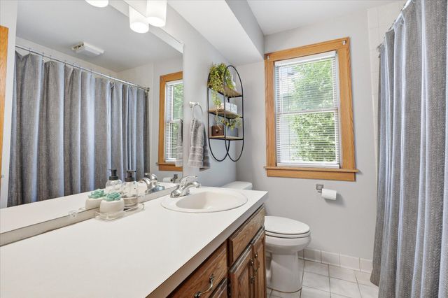 1353 Schletti Street, Saint Paul, MN 55117