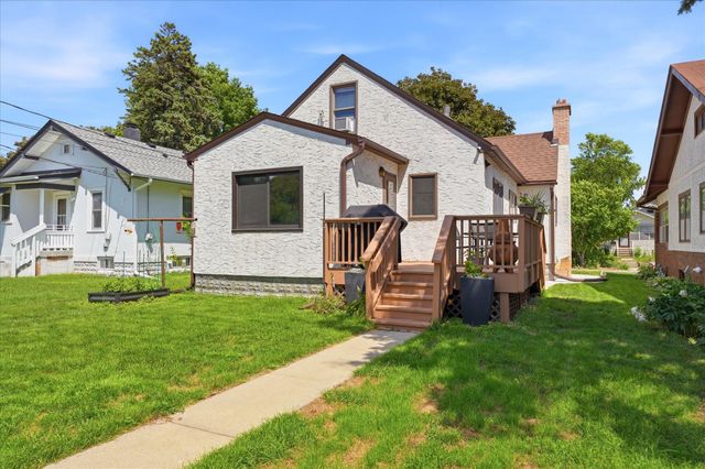 1353 Schletti Street, Saint Paul, MN 55117