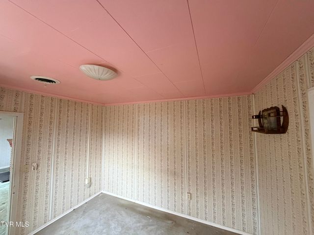 59 Munsey Drive, Lebanon, VA 24266