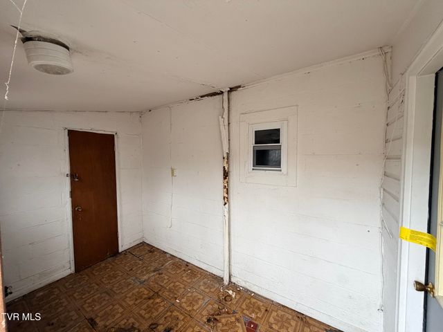 59 Munsey Drive, Lebanon, VA 24266