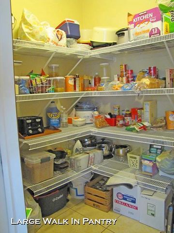 1080 Oakhaven Court, Platteville, WI 53818