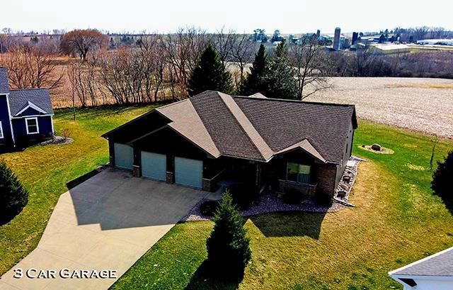 1080 Oakhaven Court, Platteville, WI 53818
