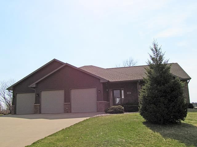 1080 Oakhaven Court, Platteville, WI 53818
