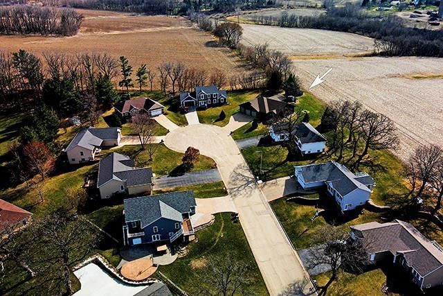 1080 Oakhaven Court, Platteville, WI 53818