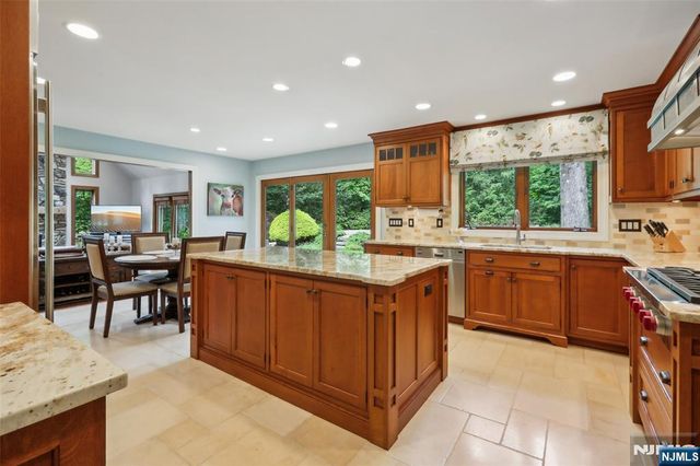469 Hartung Drive, Wyckoff, NJ 07481