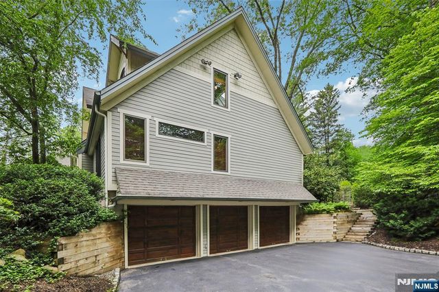 469 Hartung Drive, Wyckoff, NJ 07481