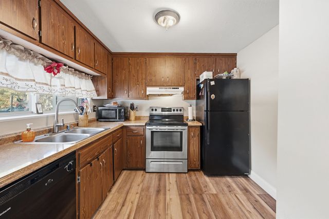 15A David Drive, Hudson, NH 03051