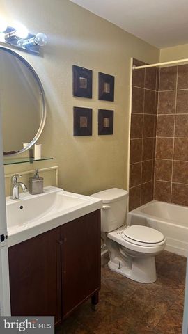 215 CHESTNUT PL, Cherry Hill, NJ 08002