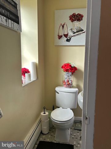 215 CHESTNUT PL, Cherry Hill, NJ 08002