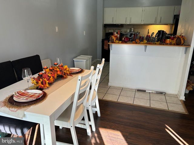 215 CHESTNUT PL, Cherry Hill, NJ 08002