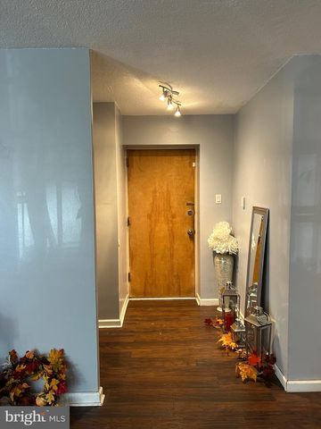 215 CHESTNUT PL, Cherry Hill, NJ 08002