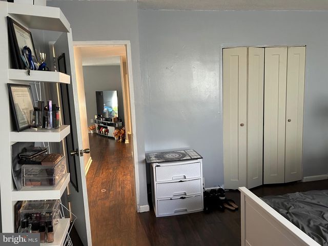 215 CHESTNUT PL, Cherry Hill, NJ 08002