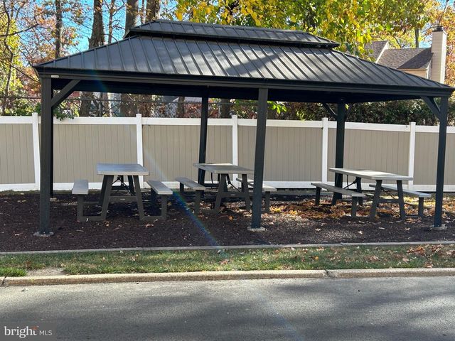 215 CHESTNUT PL, Cherry Hill, NJ 08002