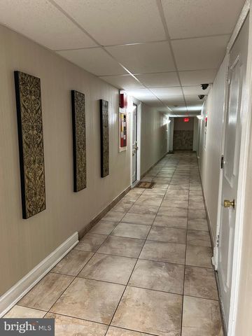 215 CHESTNUT PL, Cherry Hill, NJ 08002