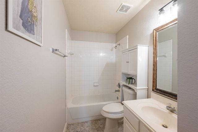 15823 Kings Cypress Lane, Cypress, TX 77429