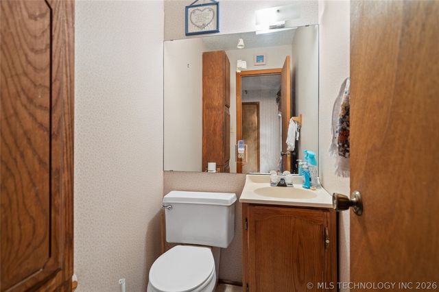 1602 8th NW, Ardmore, OK 73401