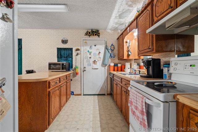 1602 8th NW, Ardmore, OK 73401