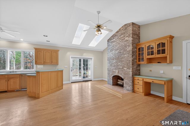 724 Strong Road, South Windsor, CT 06074