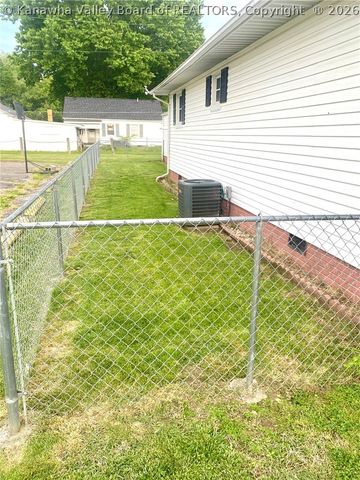 118 Alameda Street, St Albans, WV 25177