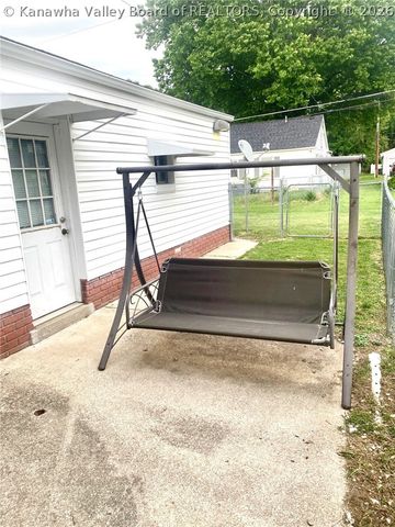 118 Alameda Street, St Albans, WV 25177