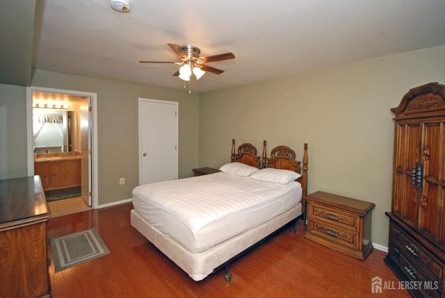 1101 Stony Brook Way, North Brunswick, NJ 08902