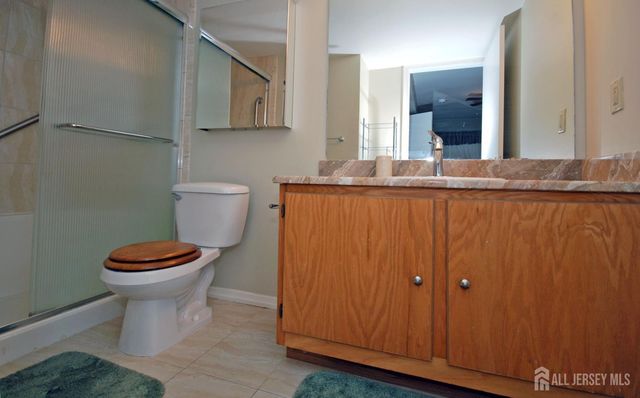 1101 Stony Brook Way, North Brunswick, NJ 08902