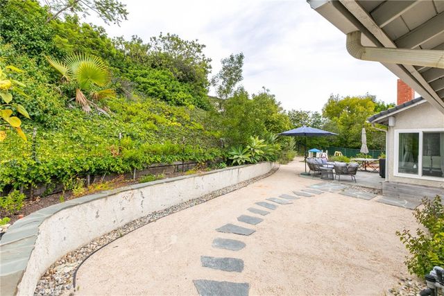 2378 Avenida Otono, Thousand Oaks, CA 91362