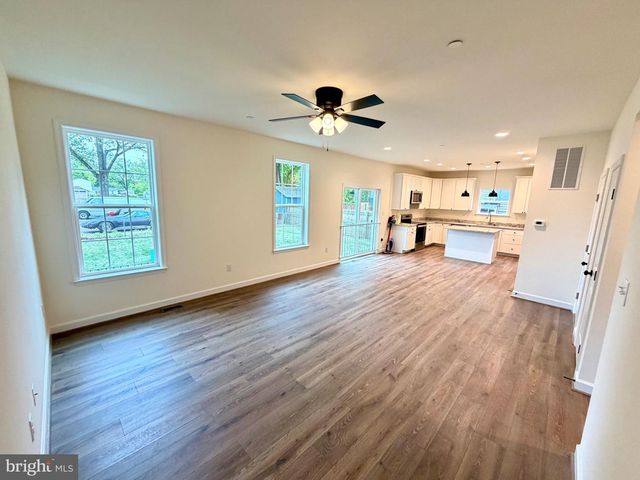 725 220TH ST, Pasadena, MD 21122