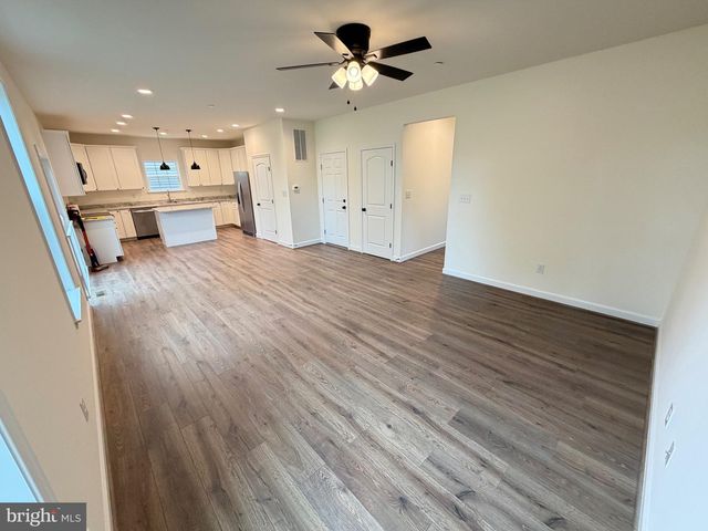 725 220TH ST, Pasadena, MD 21122