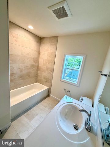 725 220TH ST, Pasadena, MD 21122