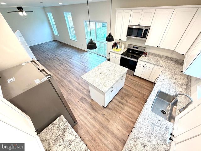 725 220TH ST, Pasadena, MD 21122