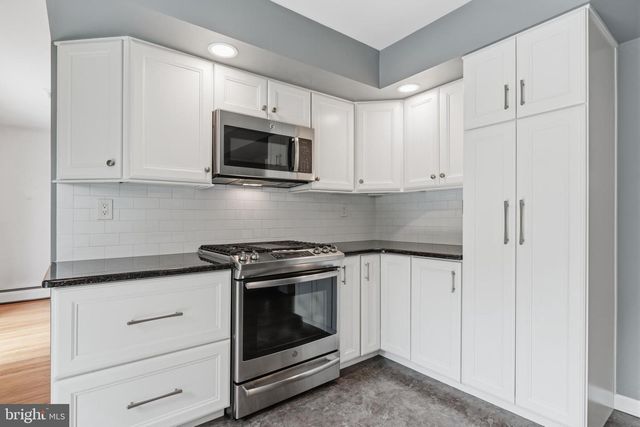 1198 STRATHMANN DR, Southampton, PA 18966