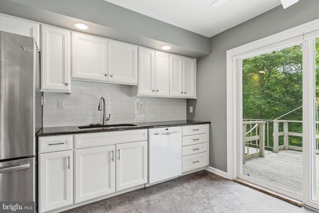 1198 STRATHMANN DR, Southampton, PA 18966