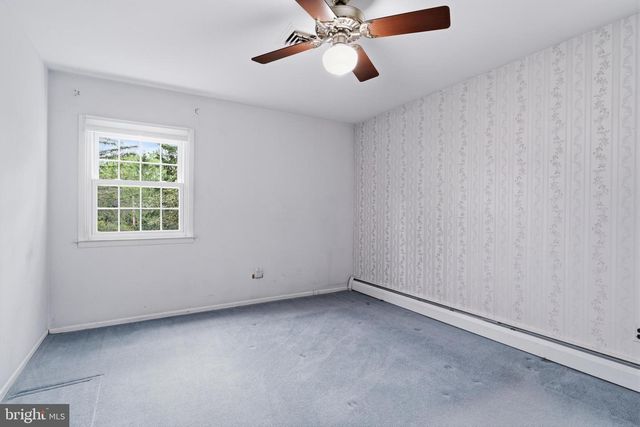 1198 STRATHMANN DR, Southampton, PA 18966